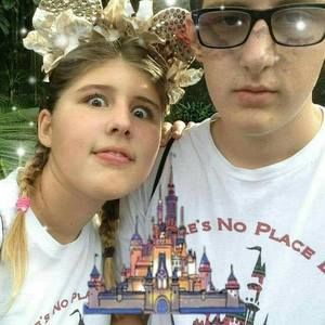 Meet your Posher, Noelle